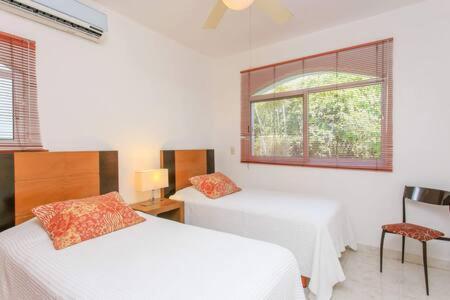 Ideal Family & Friend Trip, Gated Area With Pool Onsite Сasa de vacaciones