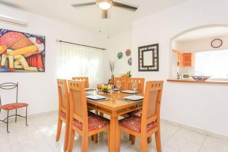 Сasa de vacaciones Ideal Family & Friend Trip, Gated Area With Pool Onsite *