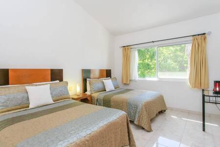 Сasa de vacaciones Ideal Family & Friend Trip, Gated Area With Pool Onsite *